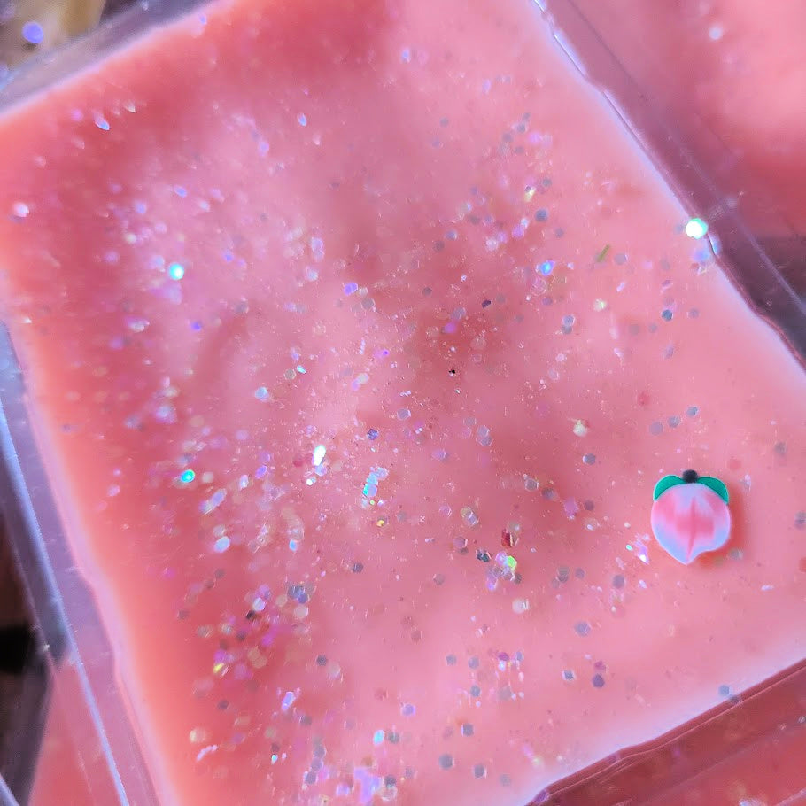 Peach Crush Clamshell (peach nectar + fizzy soda)