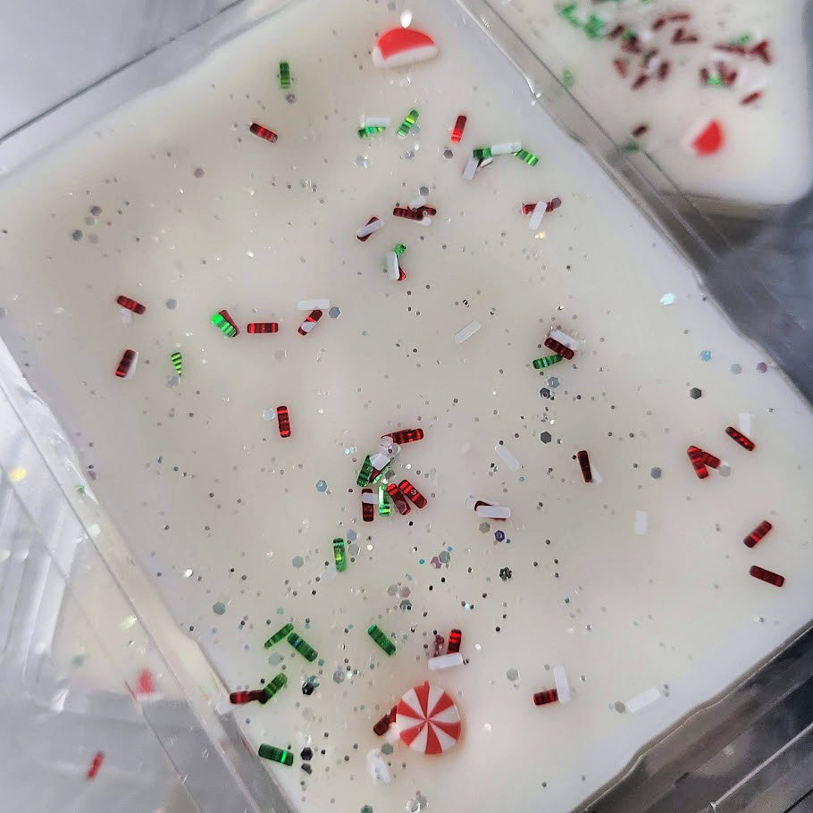 Santa Farts Clamshell (mrs. claus cookies + crushed candy cane + sugar milk)