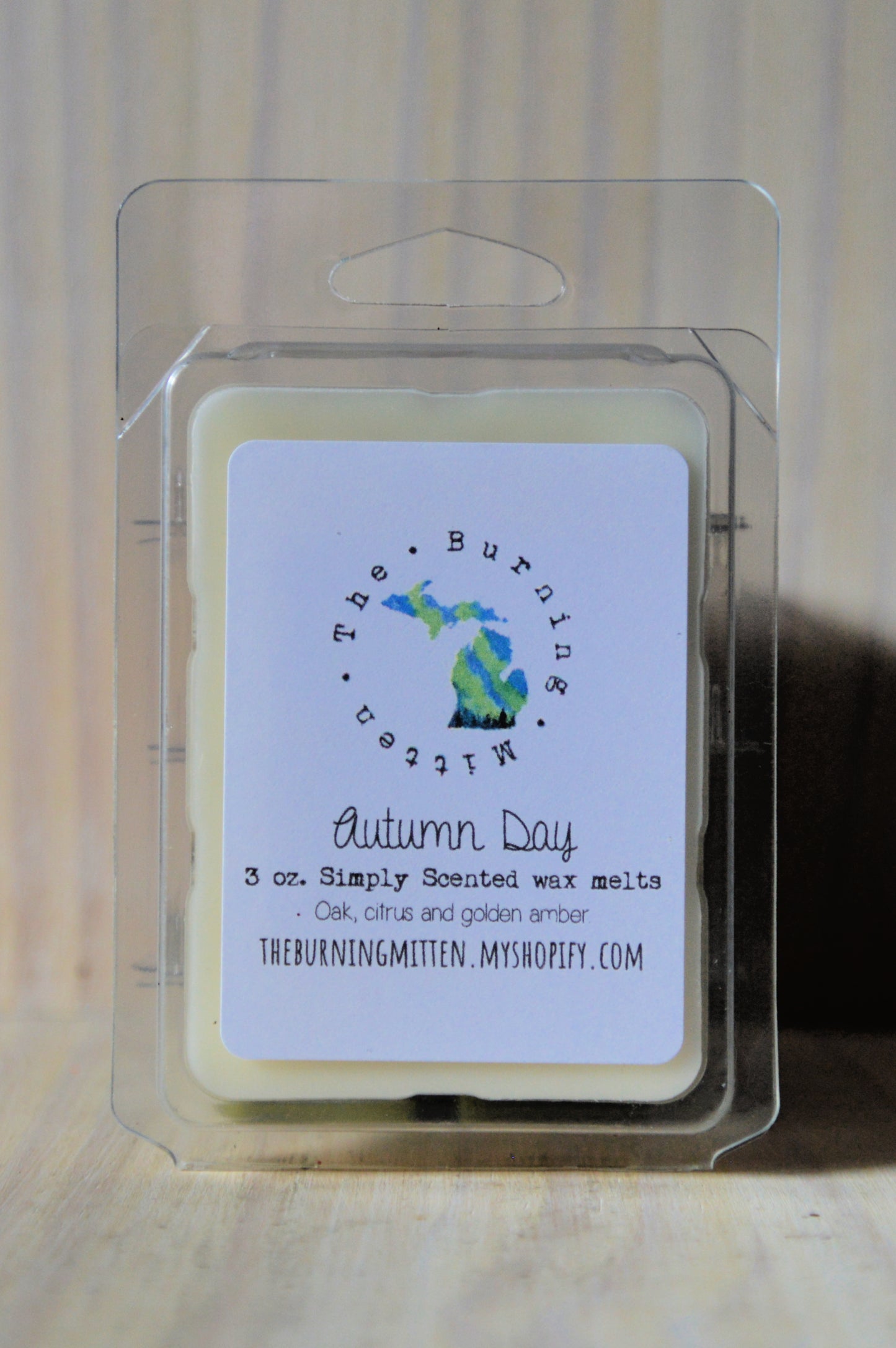 Autumn Day Simply Scented Clamshell (oak, citrus and golden amber)