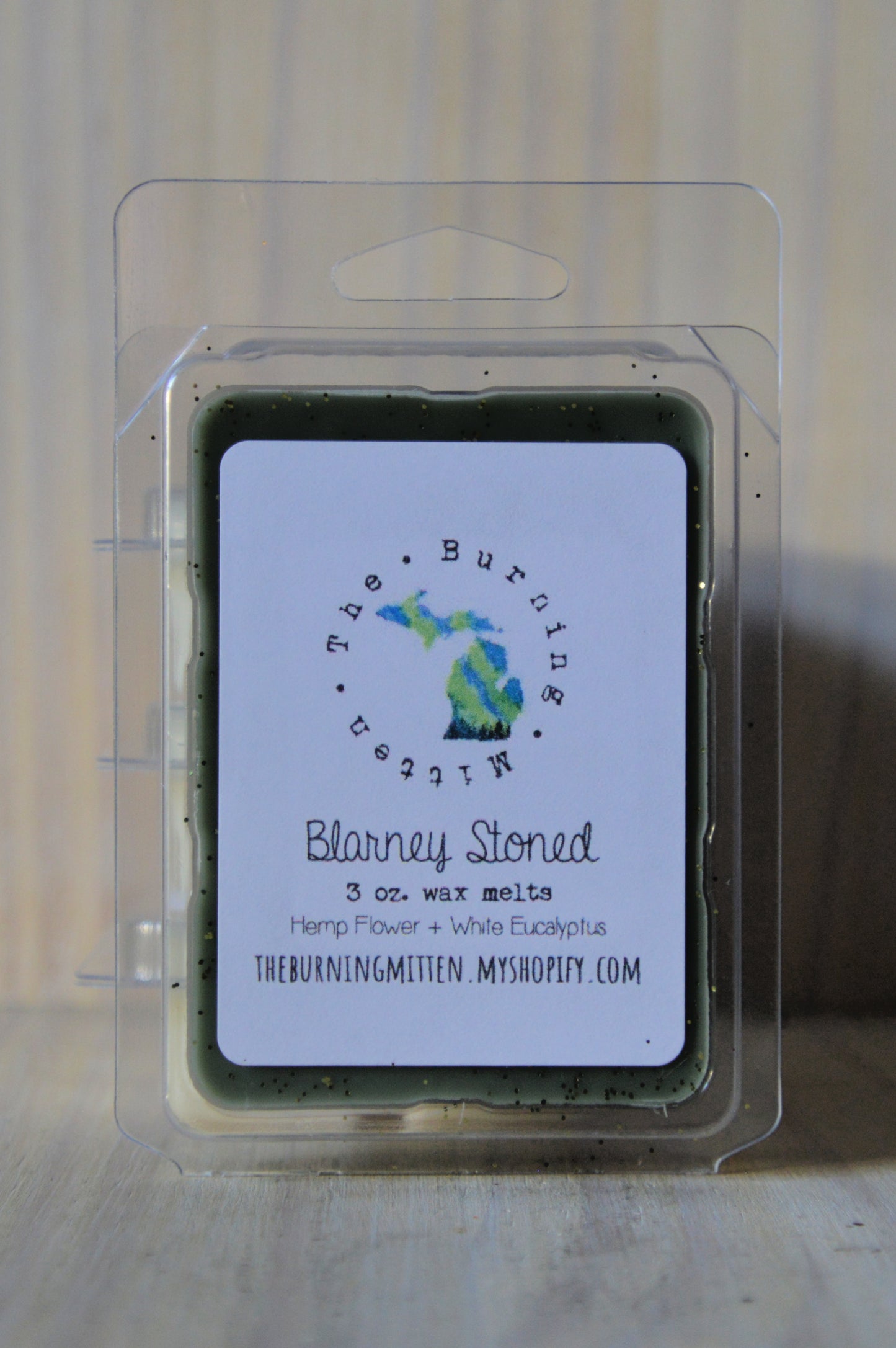 Blarney Stoned Clamshell (hemp flower + white eucalyptus)