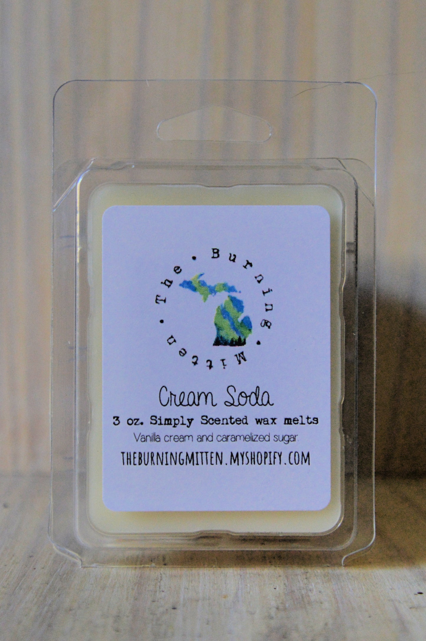 Cream Soda Simply Scented Clamshell (vanilla cream and caramelized sugar)