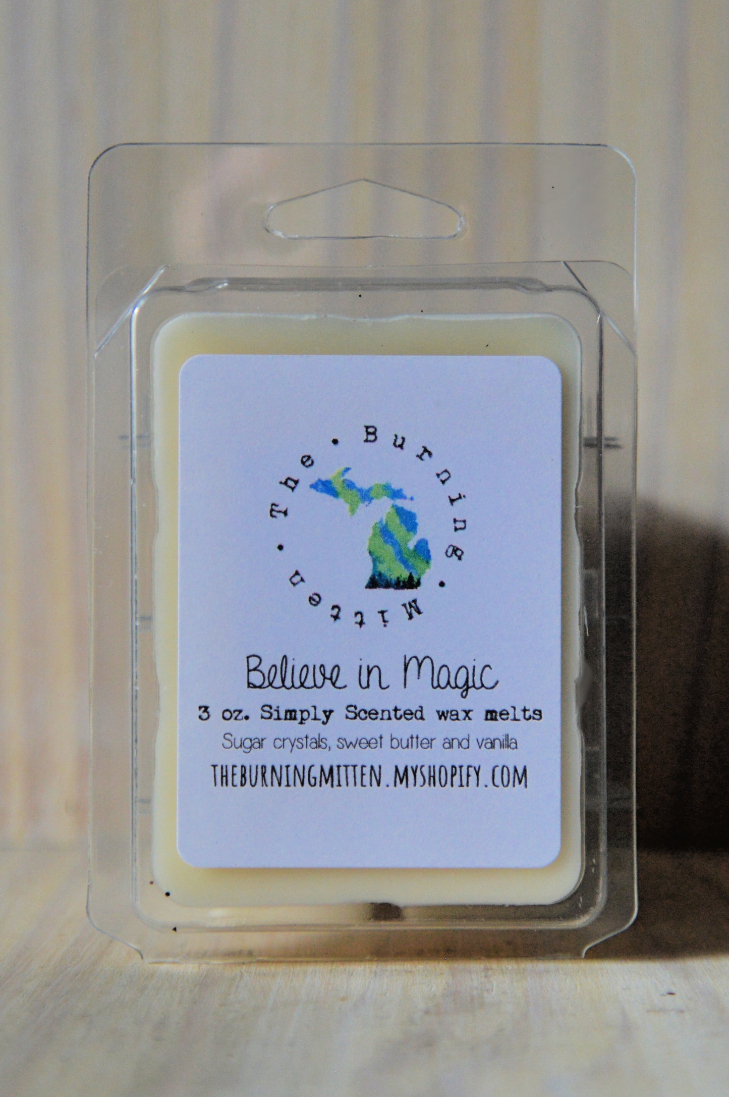 Believe in Magic Simply Scented Clamshell (sugar crystals, sweet butter and vanilla)