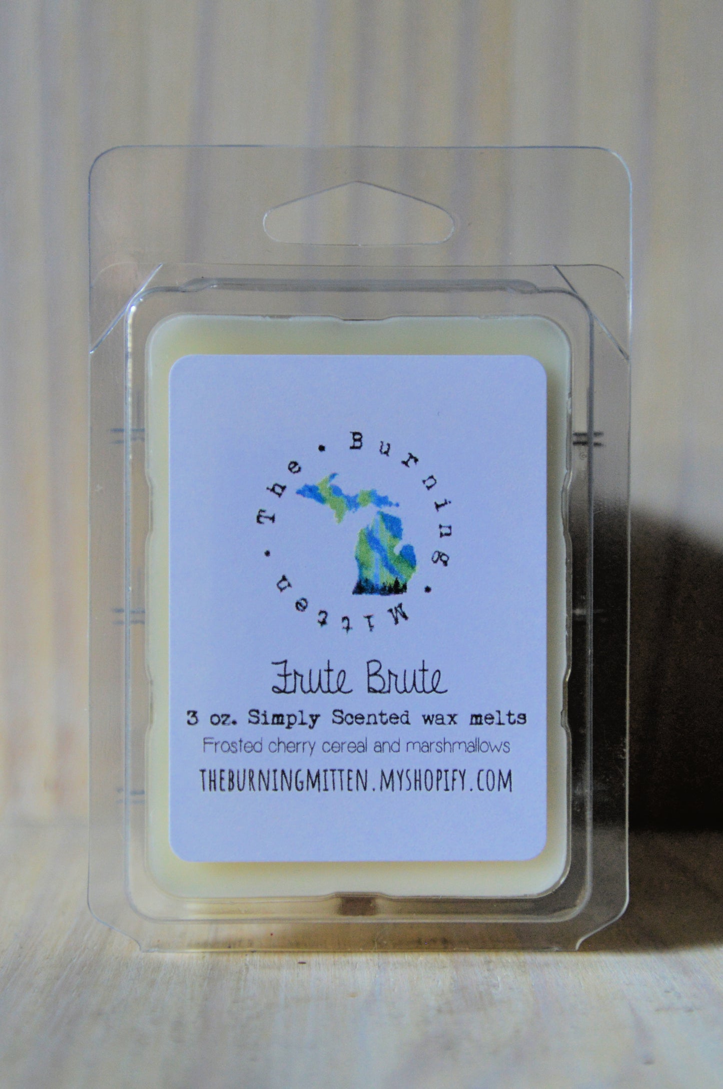 Frute Brute Simply Scented Clamshell (frosted cherry cereal and marshmallows)