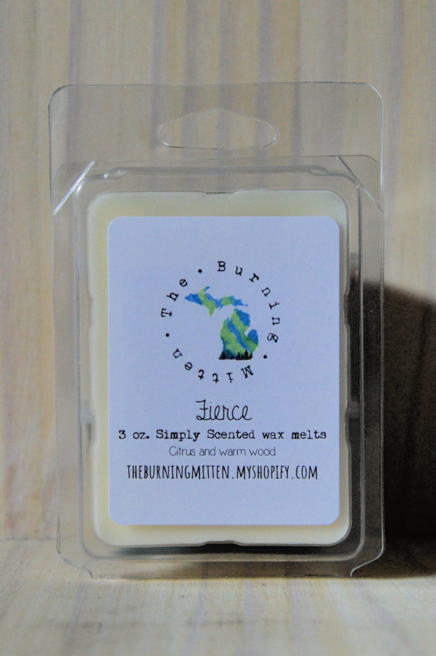 Fierce Simply Scented Clamshell (citrus and warm wood)