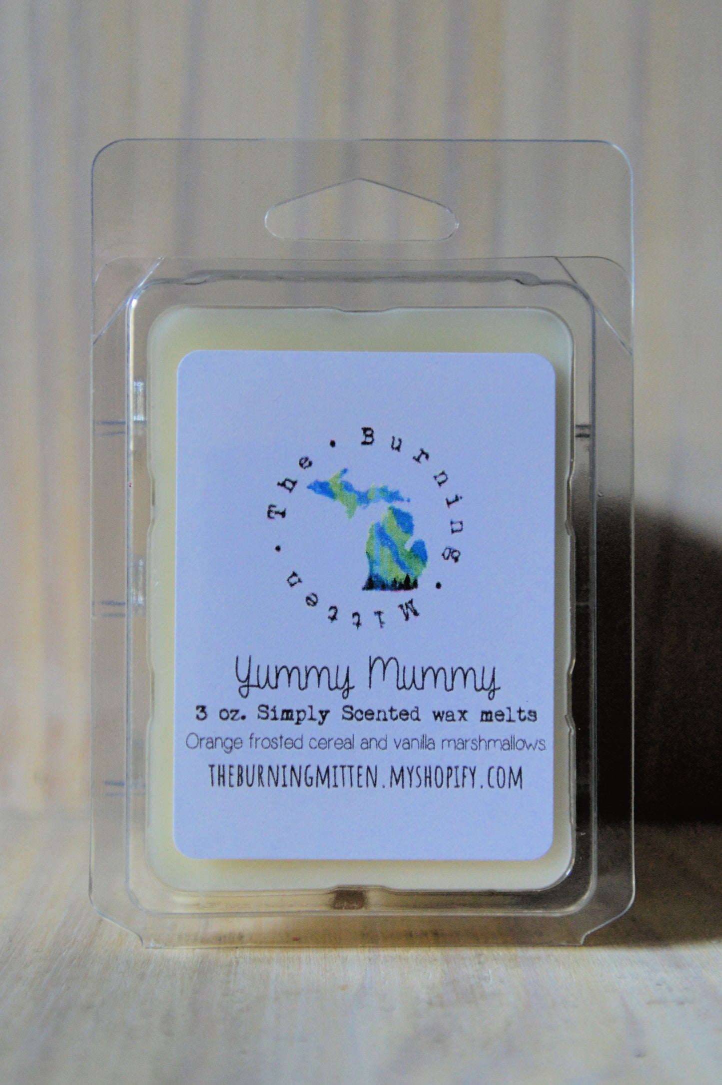 Yummy Mummy Simply Scented Clamshell (orange frosted cereal and vanilla marshmallows)