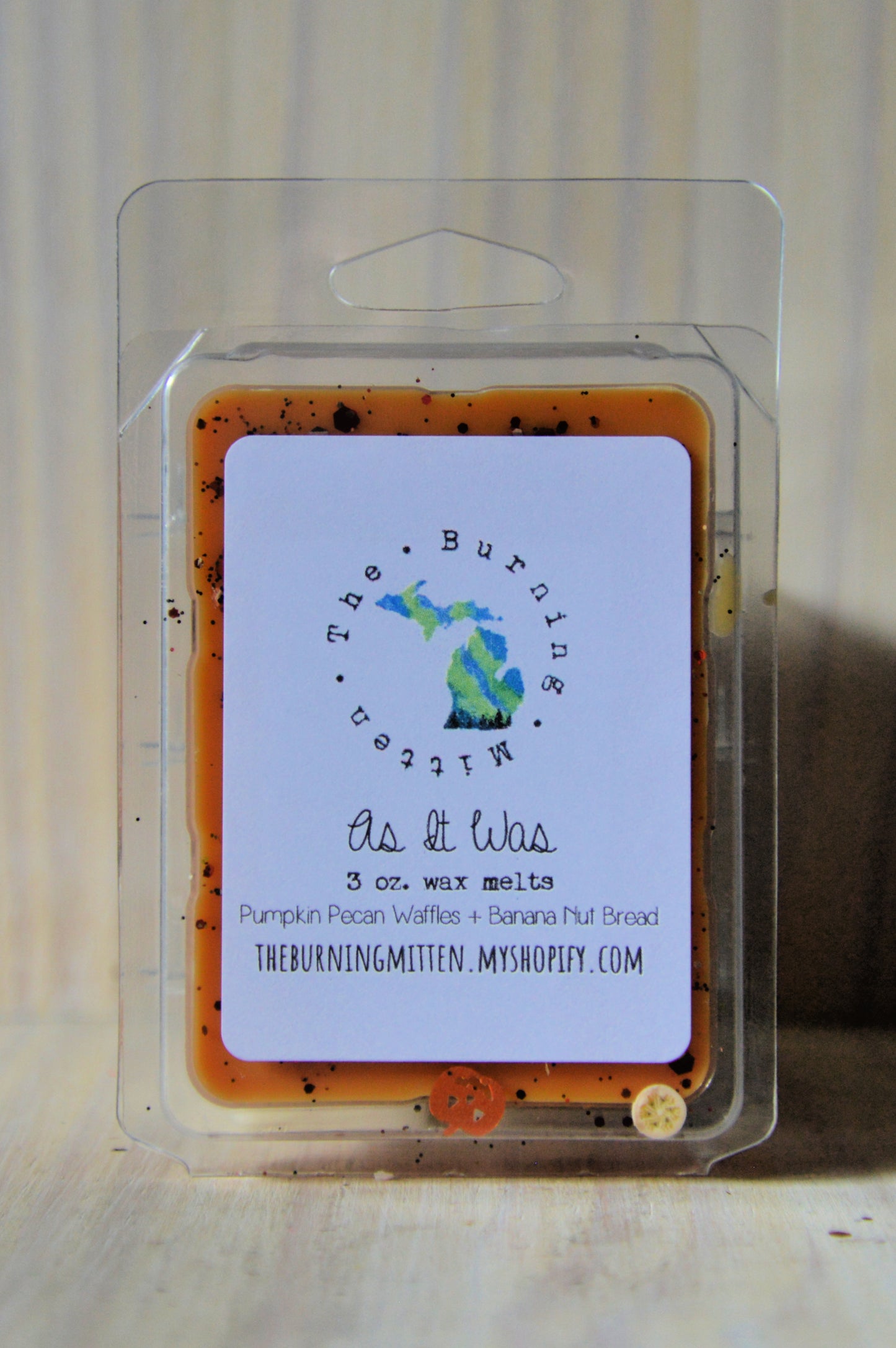 As It Was Clamshell (pumpkin pecan waffles + banana nut bread)