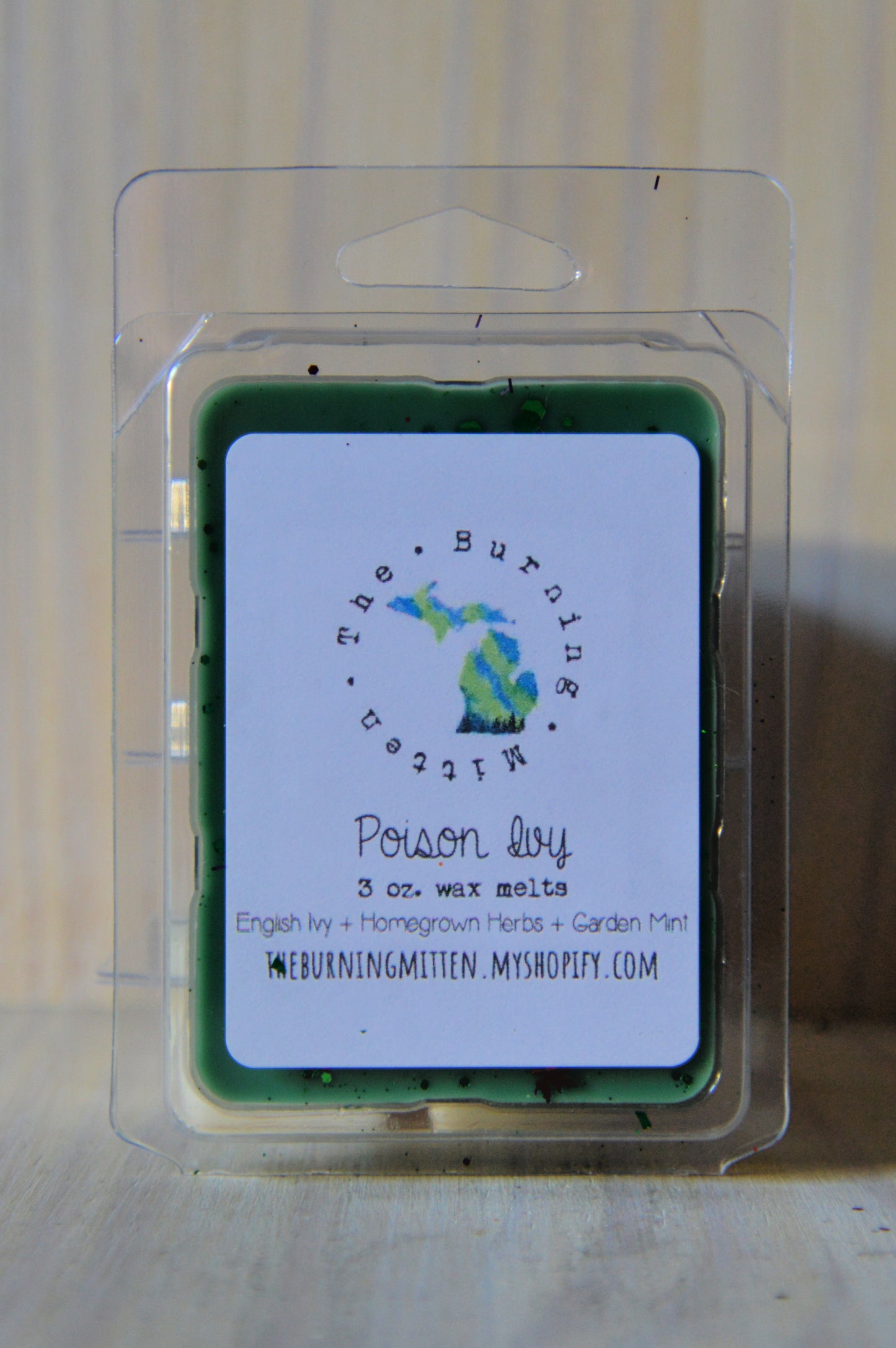 Poison Ivy Clamshell (english ivy + homegrown herbs + garden mint)