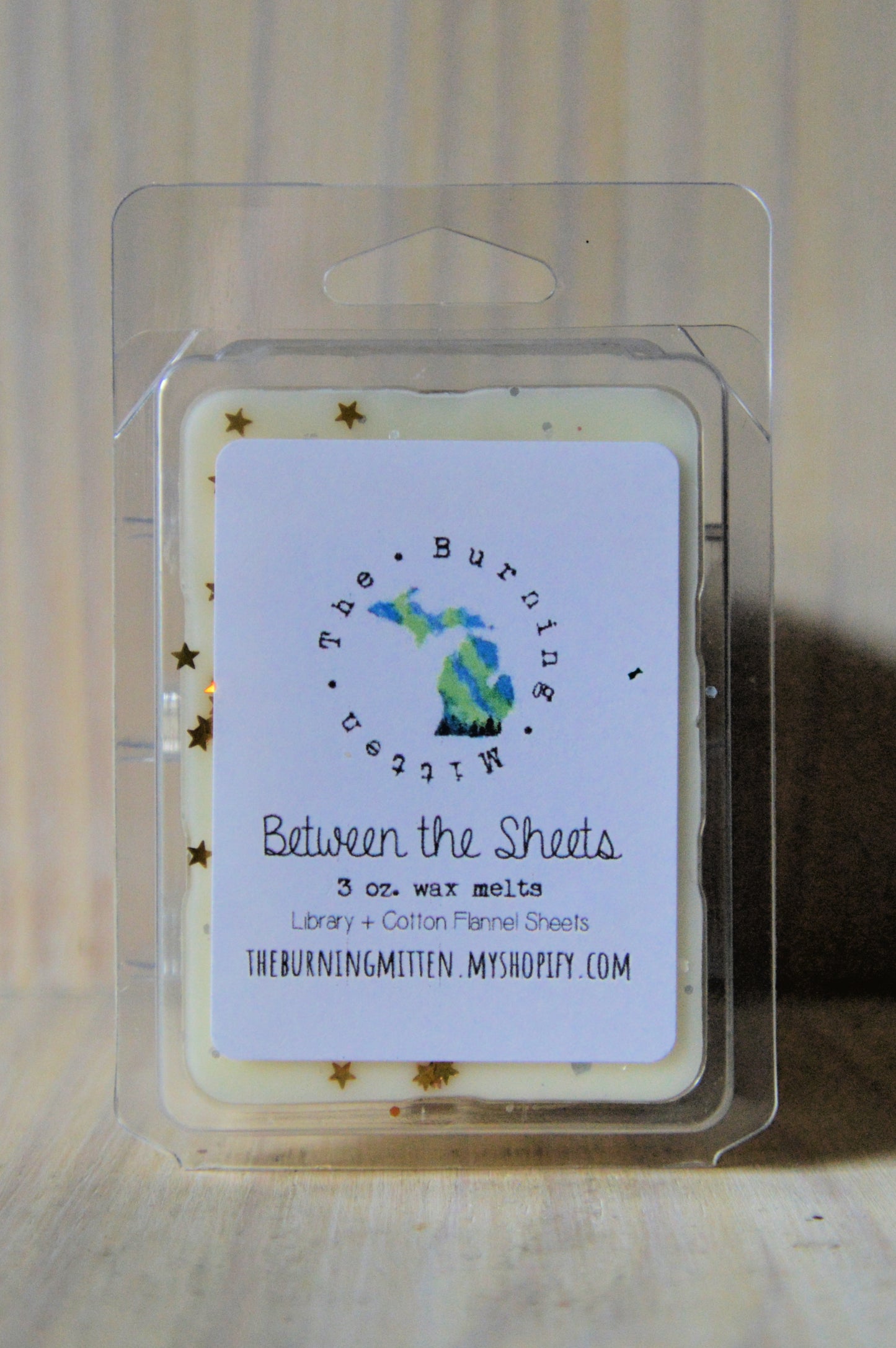 Between the Sheets Clamshell (library + cotton flannel sheets)