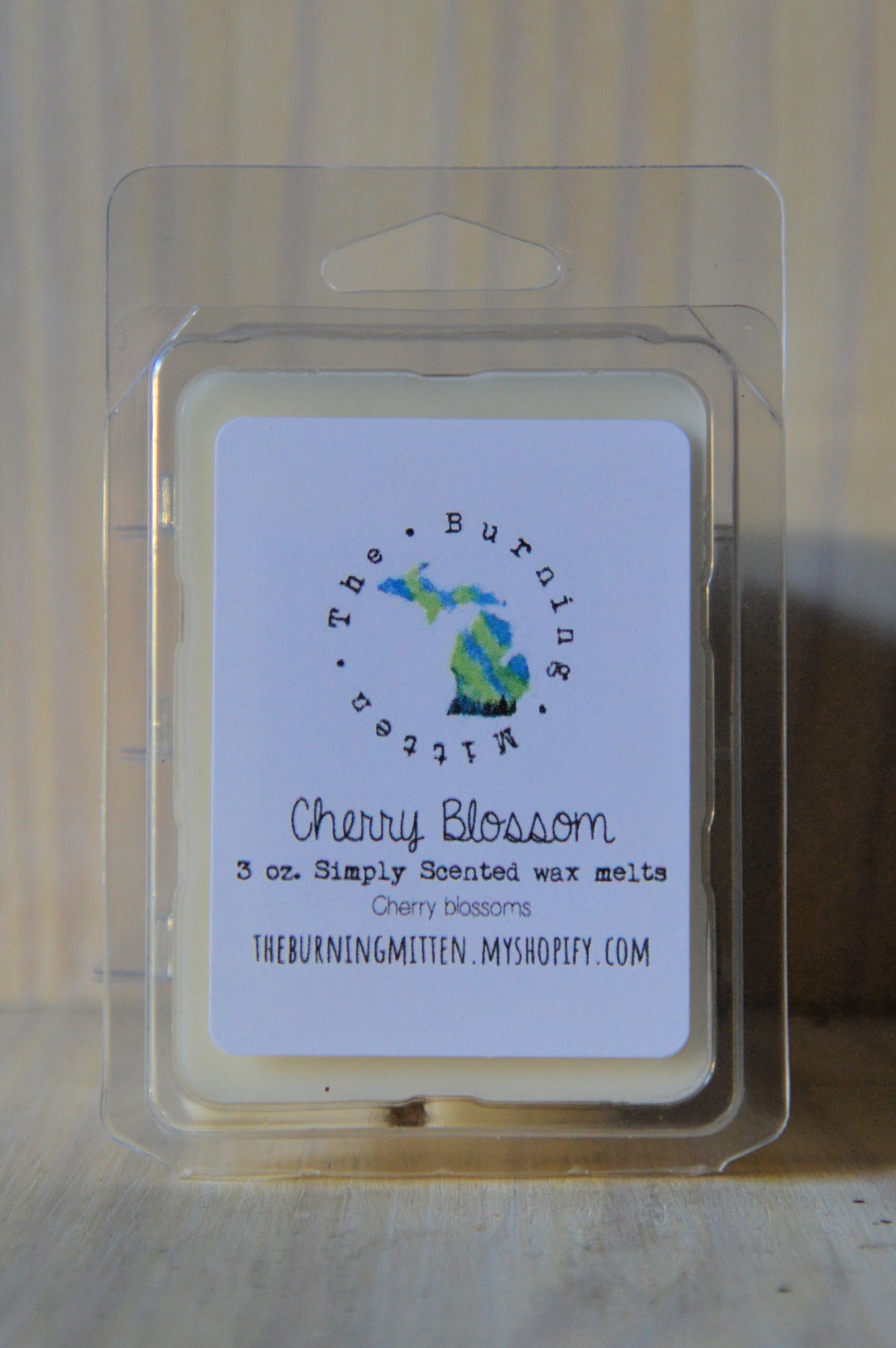 Cherry Blossom Simply Scented Clamshell (cherry blossoms)