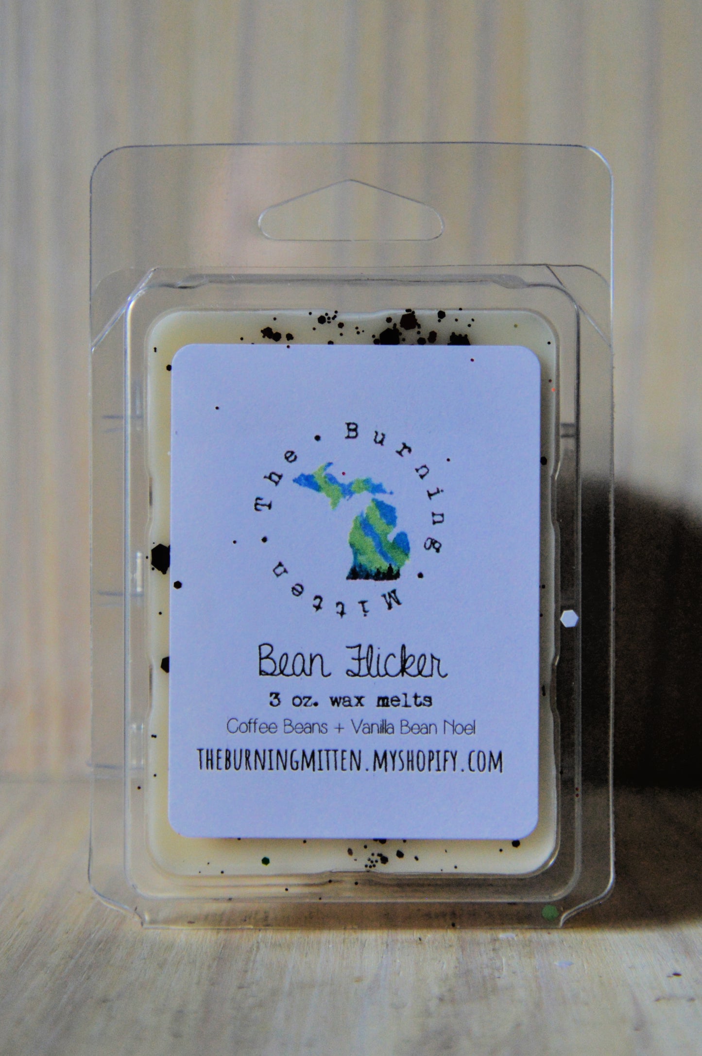 Bean Flicker Clamshell (coffee beans + vanilla bean noel)