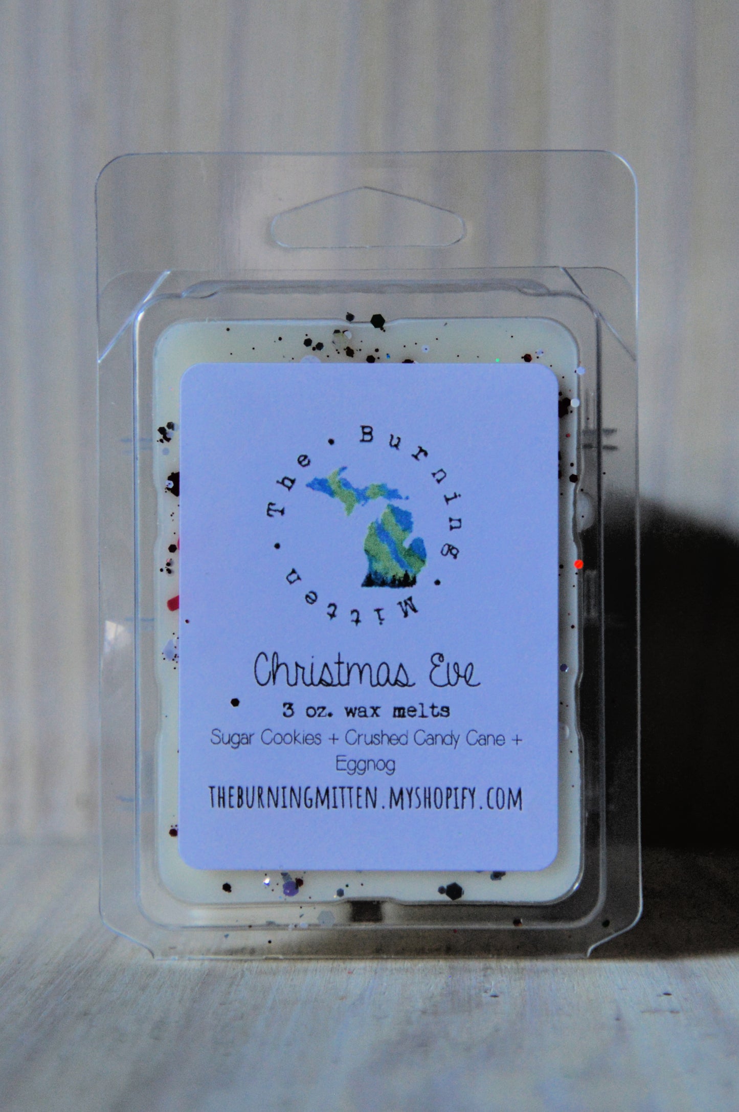Christmas Eve Clamshell (sugar cookies + crushed candy cane + eggnog)