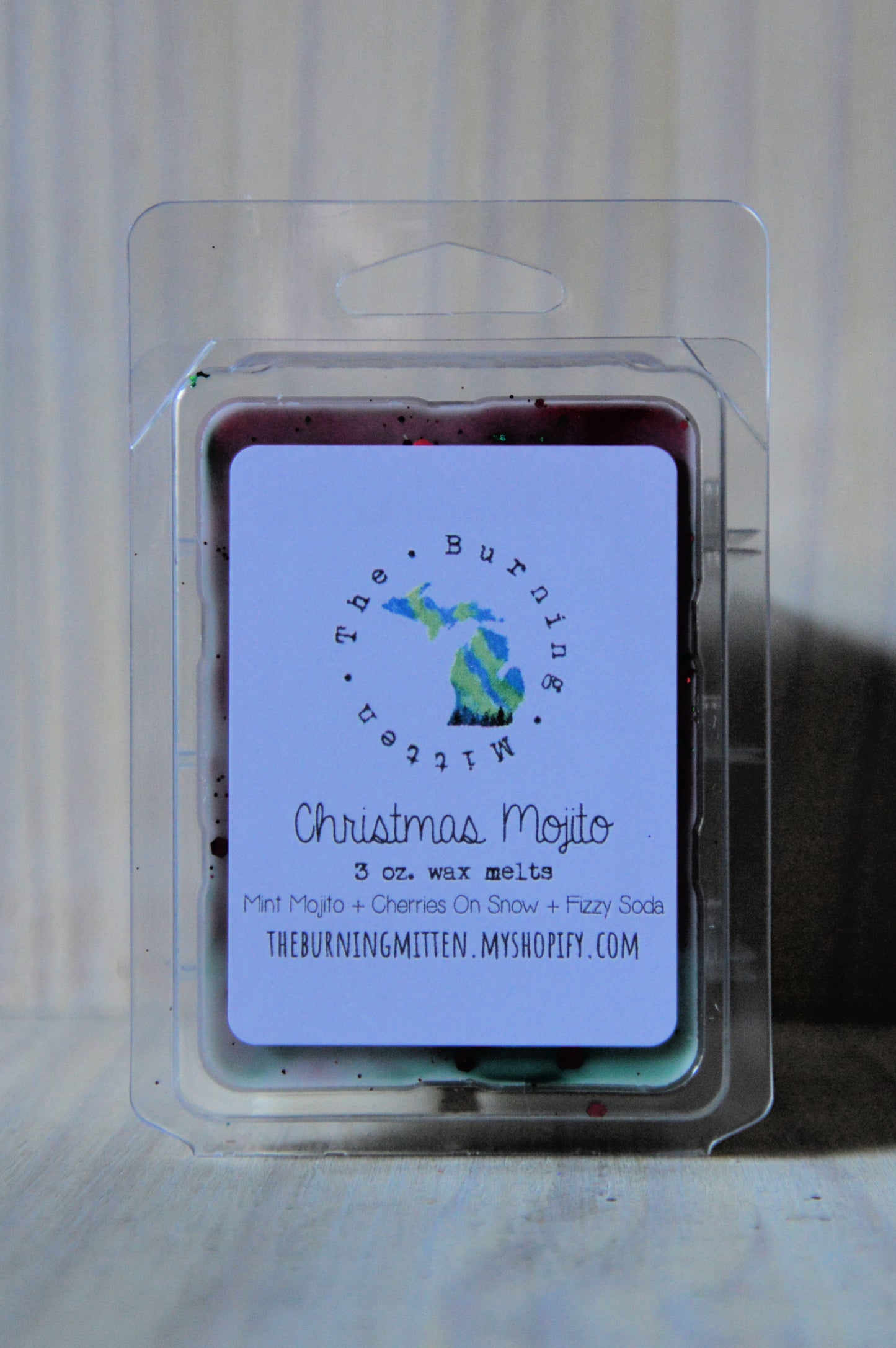 Christmas Mojito Clamshell (mint mojito + cherries on snow + fizzy soda)