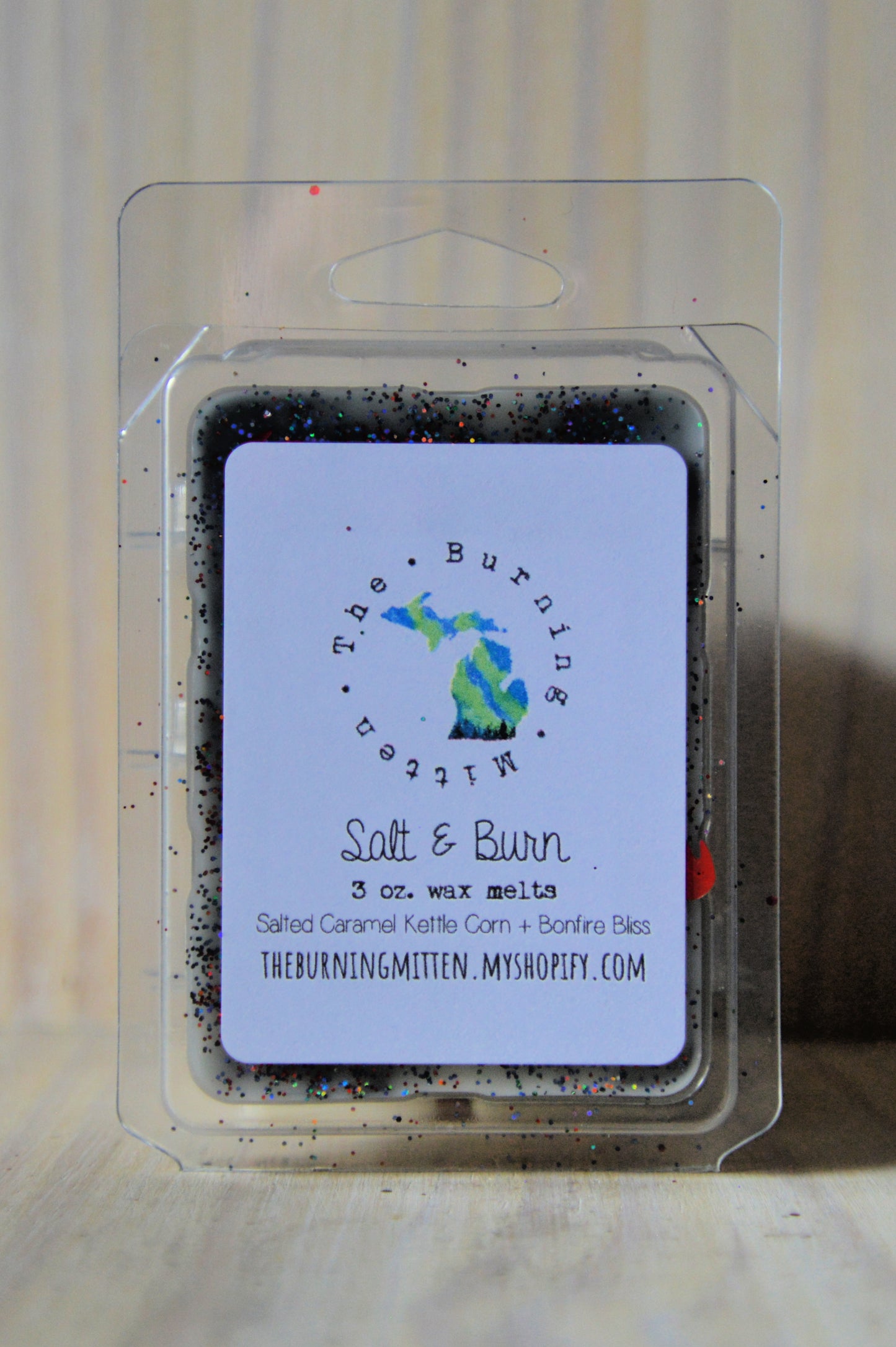 Salt & Burn Clamshell (salted caramel kettle corn + bonfire bliss)