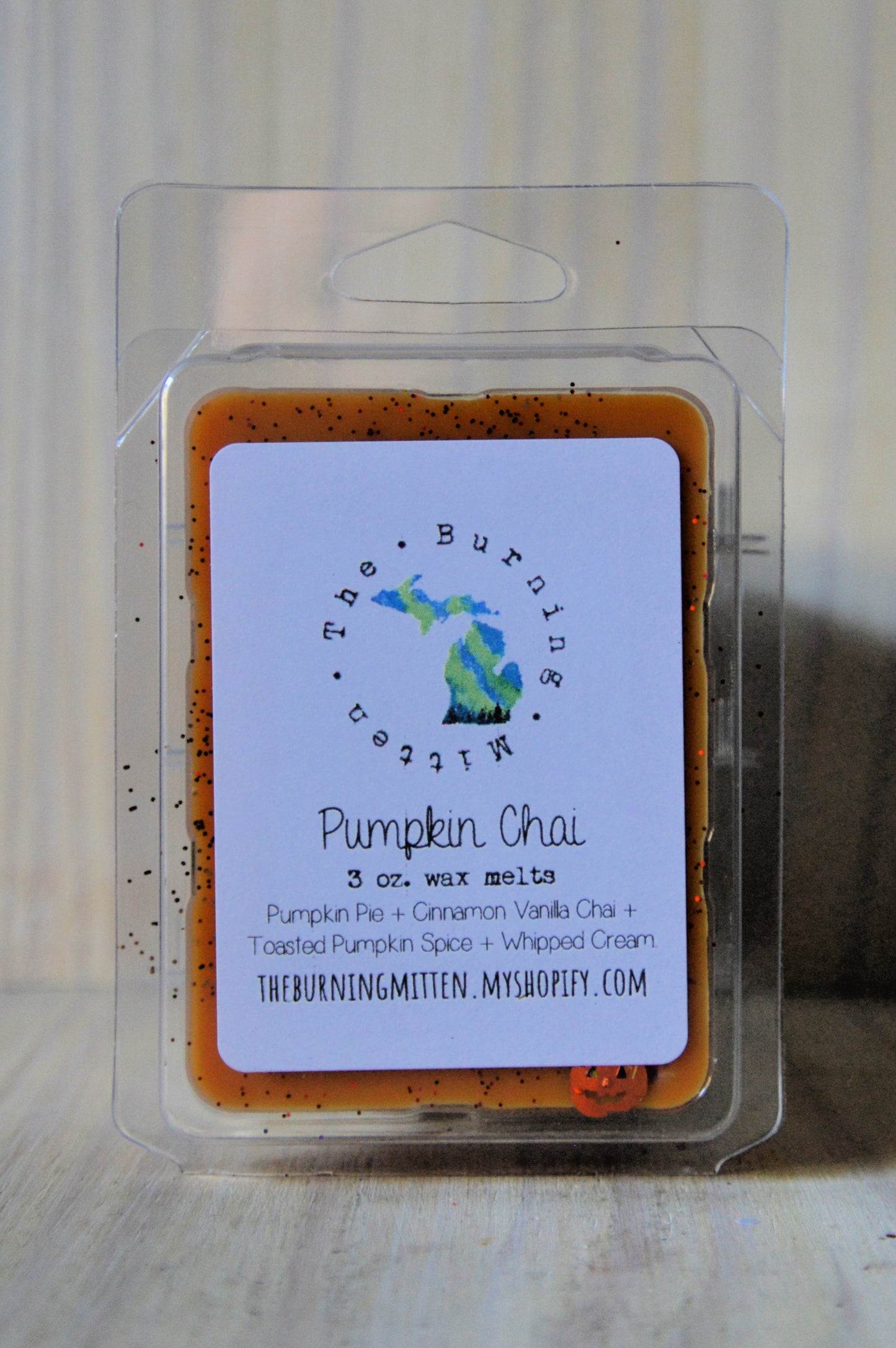 Pumpkin Chai Clamshell (pumpkin pie + cinnamon vanilla chai + toasted pumpkin spice + whipped cream)