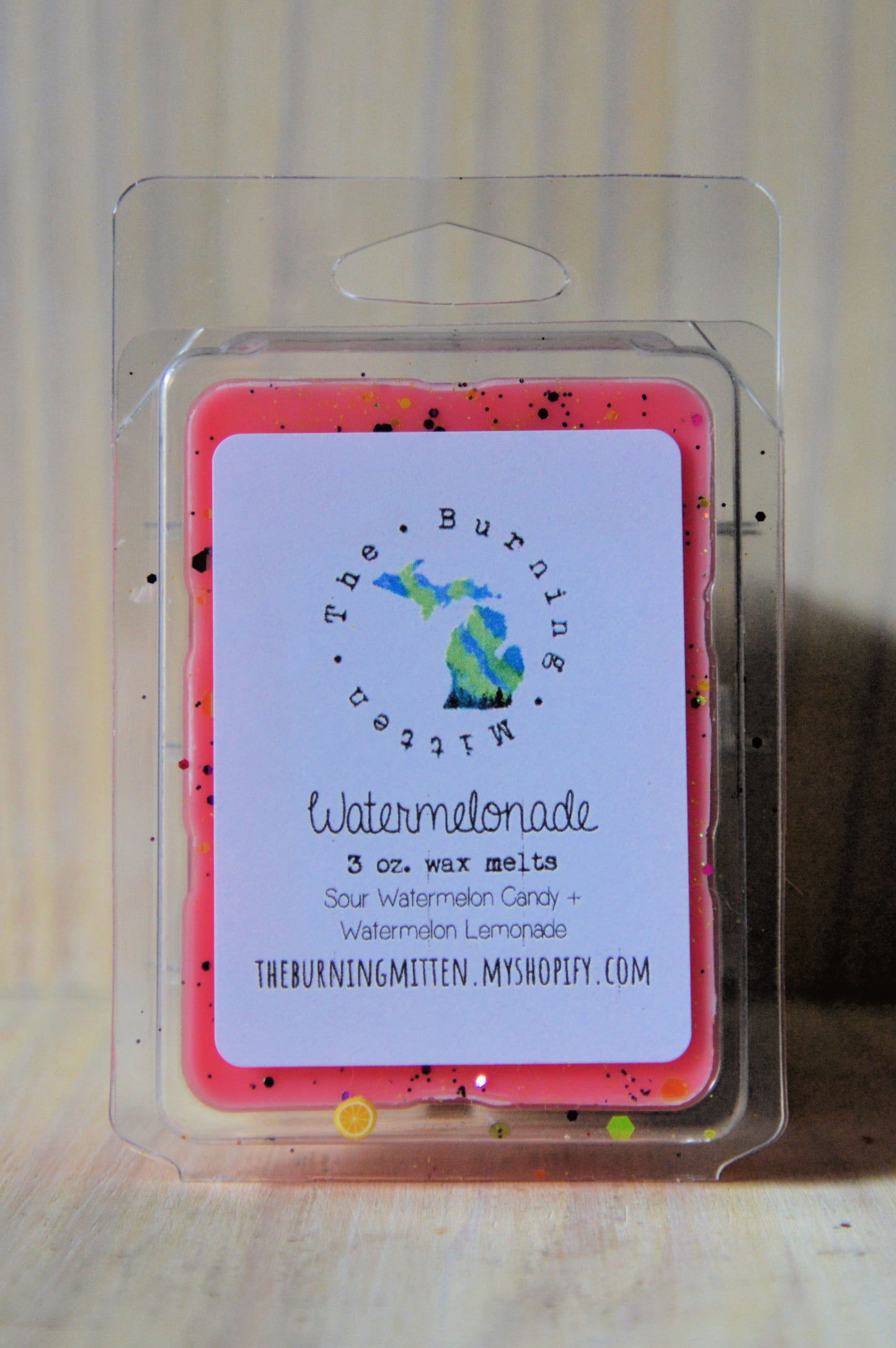 Watermelonade Clamshell (sour watermelon candy + watermelon lemonade)