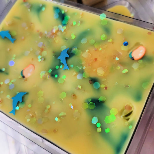 Beaches Be Crazy Clamshell (blue hawaiian + mango sorbet + pina colada + salty sea air)