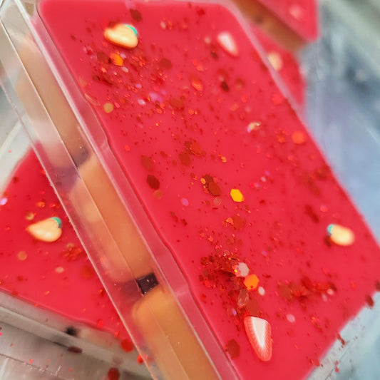 Mango Berry Daiquiri Clamshell (mango sorbet + strawberry daiquiri)