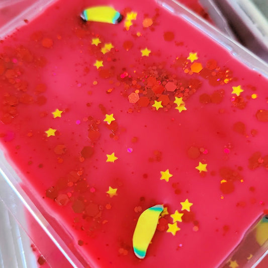 Diddy Kong Clamshell (monkey farts + banana daiquiri + berry banana crush)