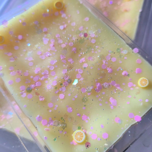 Lemon Cotton Candy Clamshell (lemon sugar + cotton candy)