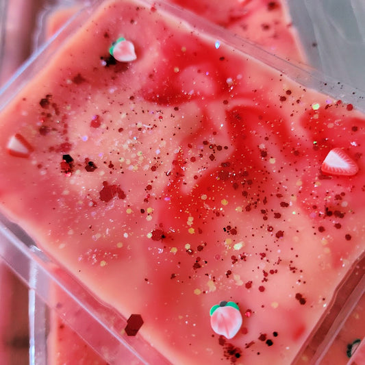 Peachberry Daiquiri Clamshell (peach nectar + strawberry daiquiri)
