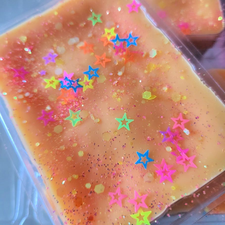 Summer Carnival Clamshell (orange sherbet + cotton candy + lemonade)