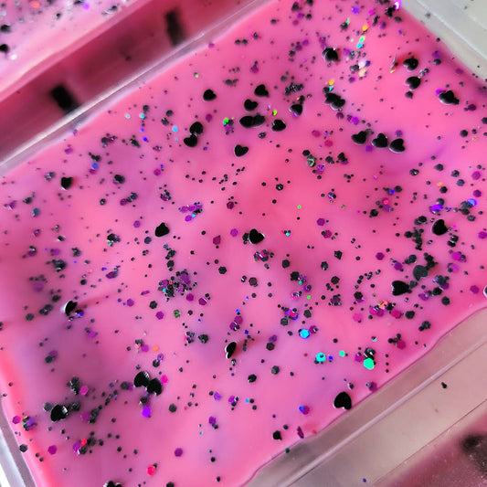 I Put a Spell on You Clamshell (love spell + pink sugar)