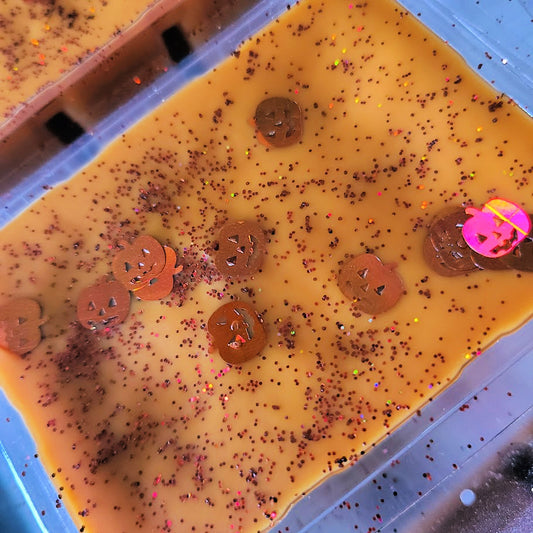 Pumpkin Baklava Clamshell (pumpkin pie + cinnamon baklava + toasted pumpkin spice)