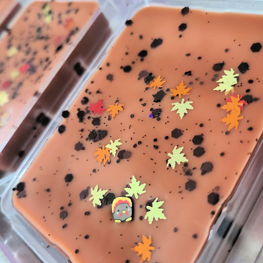 Turkey Tracks Clamshell (chocolate fudge brownie batter + creme brulee + fire-roasted marshmallow)
