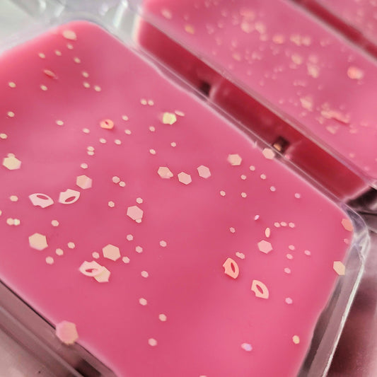 Doll Face Clamshell (pink sugar + strawberry white cake + cotton candy frosting + sugar cookies)
