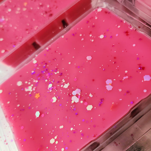 Sugar Baby Clamshell (strawberry raspberry guava + angel food cake + cotton candy frosting)