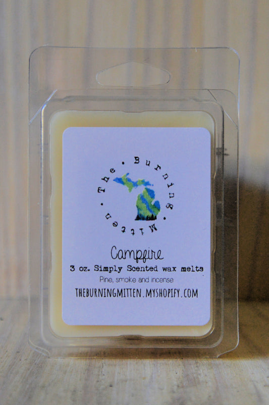 Campfire Simply Scented Clamshell (pine, smoke and incense)