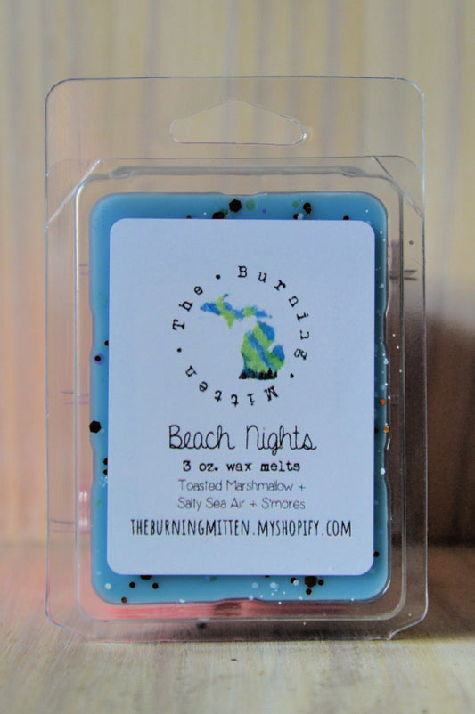 Beach Nights Clamshell (toasted marshmallow + salty sea air + s’mores)