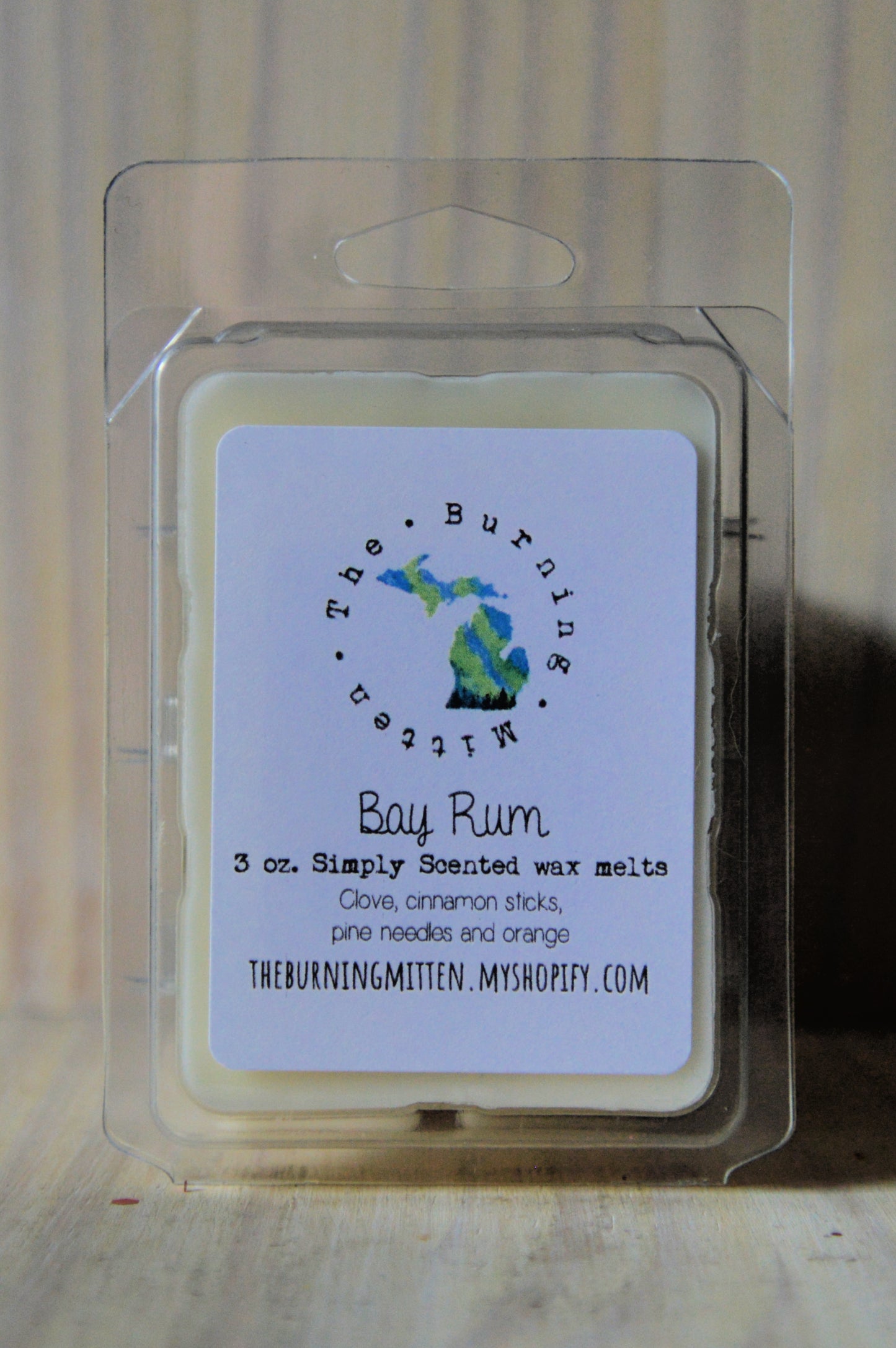 Bay Rum Simply Scented Clamshell (clove, cinnamon sticks, pine needles and orange)