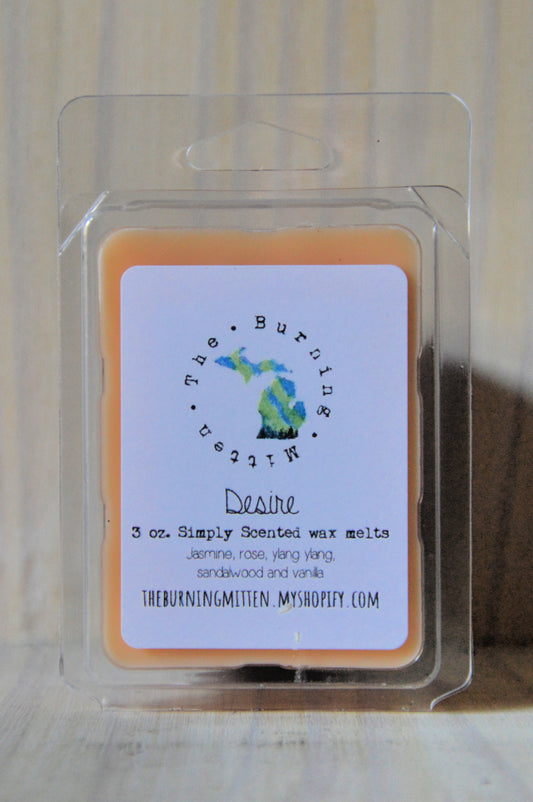 Desire Simply Scented Clamshell (jasmine, rose, ylang ylang, sandalwood and vanilla)