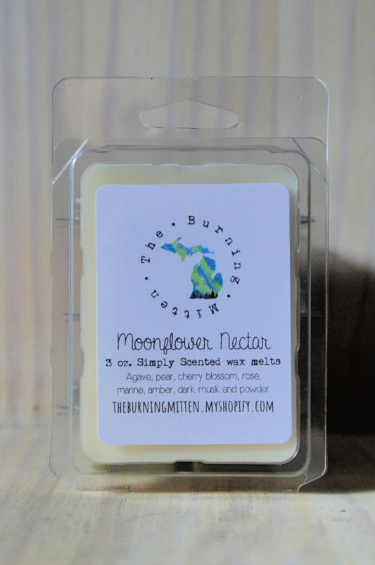 Moonflower Nectar Simply Scented Clamshell (agave, pear, cherry blossom, rose, marine, amber, dark musk and powder)
