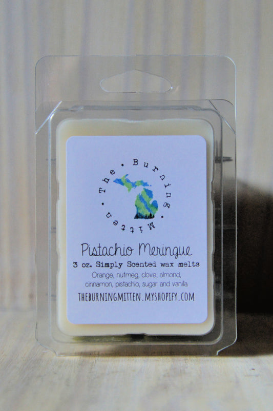 Pistachio Meringue Simply Scented Clamshell (orange, nutmeg, clove, almond, cinnamon, pistachio, sugar and vanilla)
