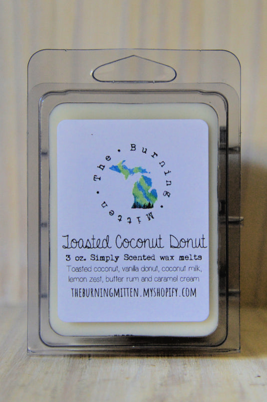 Toasted Coconut Donut Simply Scented Clamshell (toasted coconut, vanilla donut, coconut milk, lemon zest, butter rum and caramel cream)