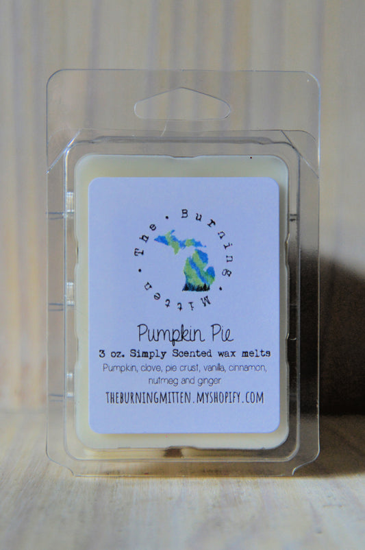 Pumpkin Pie Simply Scented Clamshell (pumpkin, clove, pie crust, vanilla, cinnamon, nutmeg and ginger)