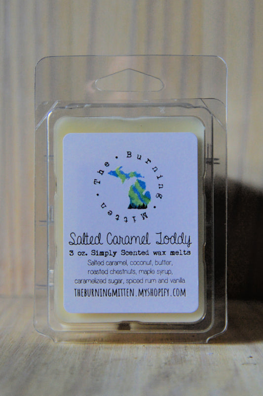 Salted Caramel Toddy Simply Scented Clamshell (salted caramel, coconut, butter, roasted chestnuts, maple syrup, caramelized sugar, spiced rum and vanilla)