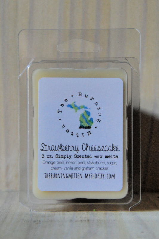 Strawberry Cheesecake Simply Scented Clamshell (orange peel, lemon peel, strawberry, sugar, cream, vanilla and graham cracker)