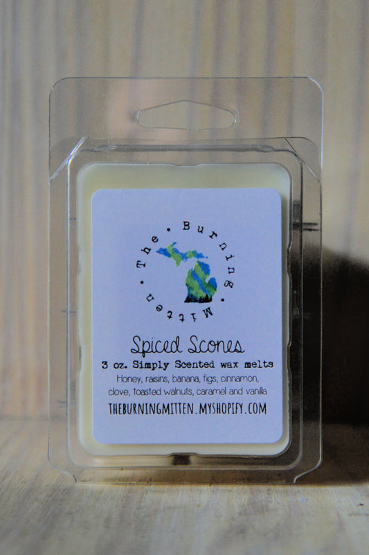 Spiced Scones Simply Scented Clamshell (honey, raisins, banana, figs, cinnamon, clove, toasted walnuts, caramel and vanilla)