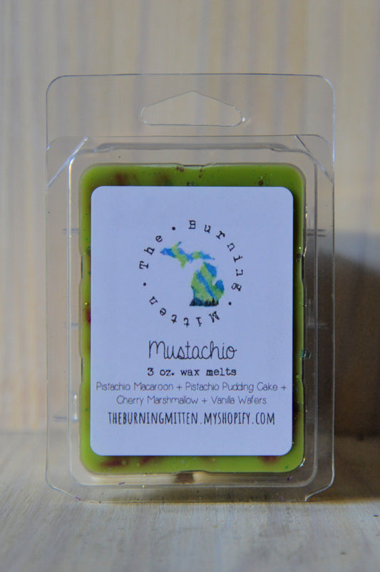 Mustachio Clamshell (pistachio macaroon + pistachio pudding cake + cherry marshmallow + vanilla wafers)