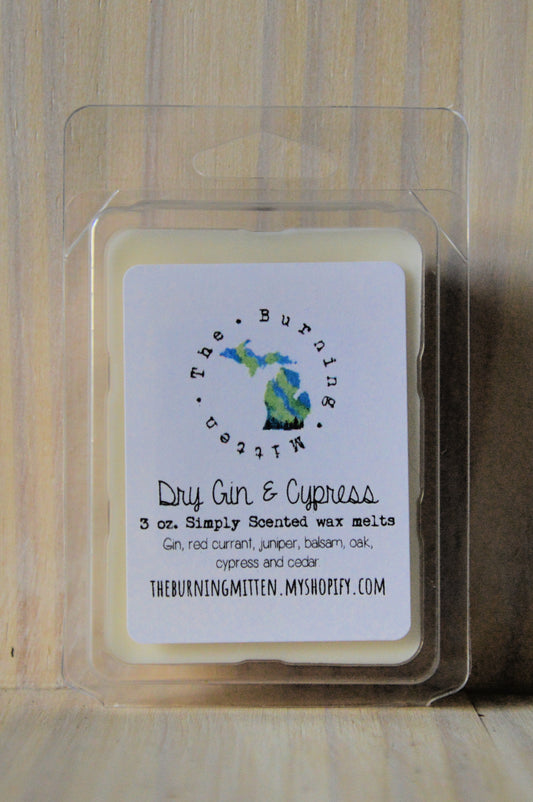 Dry Gin & Cypress Simply Scented Clamshell (gin, red currant, juniper, balsam, oak, cypress and cedar)