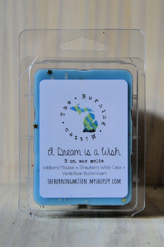 A Dream is a Wish Clamshell (wildberry mousse + strawberry white cake + vanilla bean buttercream)