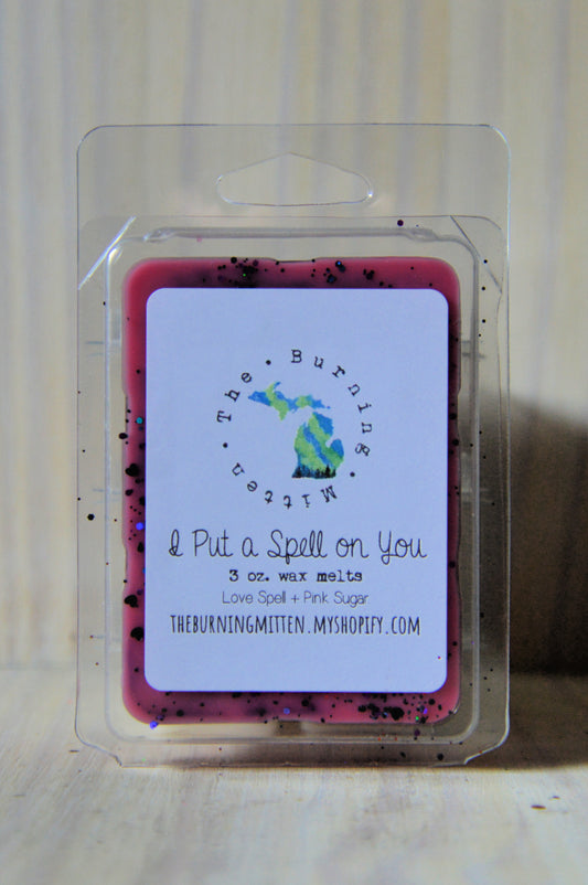 I Put a Spell on You Clamshell (love spell + pink sugar)