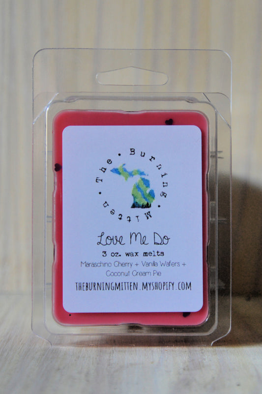 Love Me Do Clamshell (maraschino cherry + vanilla wafers + coconut cream pie)