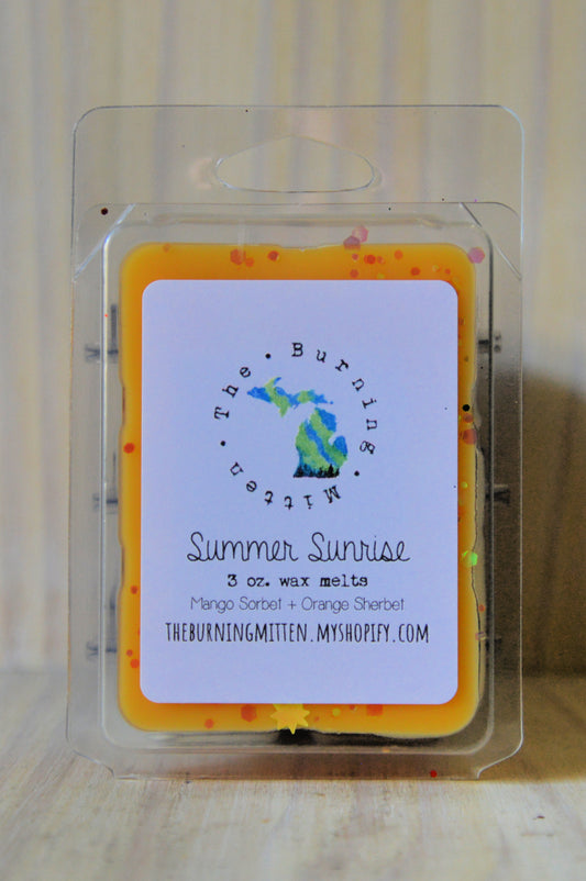 Summer Sunrise Clamshell (mango sorbet + orange sherbet)