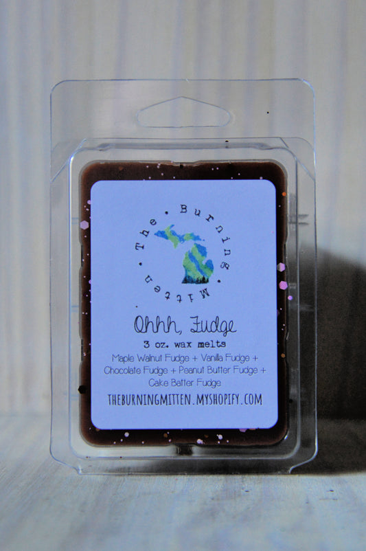 Ohhh, Fudge Clamshell (maple walnut fudge + vanilla fudge + chocolate fudge + peanut butter fudge + cake batter fudge)