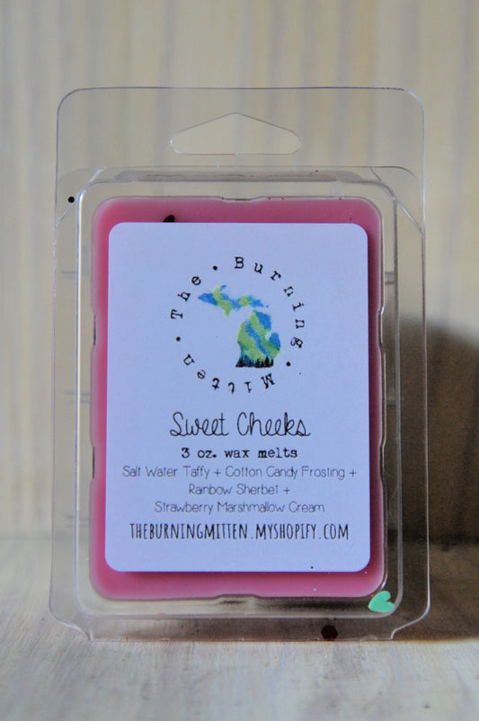 Sweet Cheeks Clamshell (salt water taffy + cotton candy frosting + rainbow sherbet + strawberry marshmallow cream)