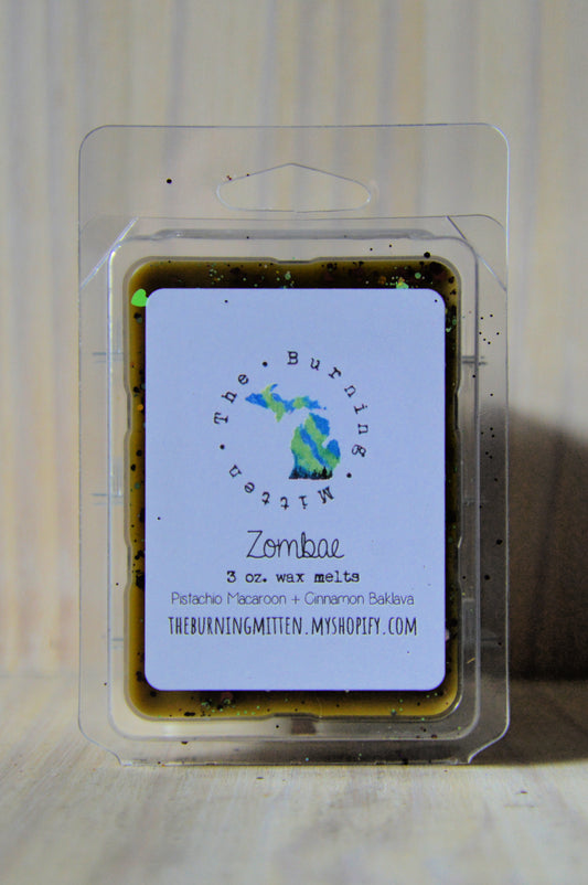 Zombae Clamshell (pistachio macaroon + cinnamon baklava)